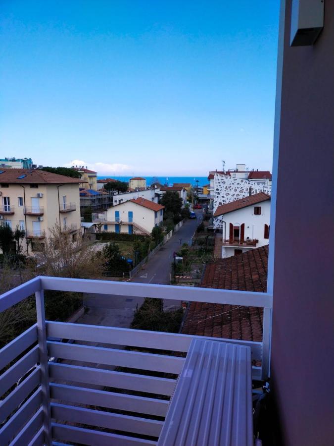 Hotel La Torre Cervia Bagian luar foto