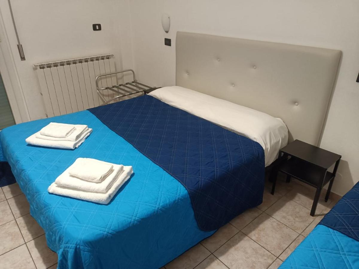 Hotel La Torre Cervia Bagian luar foto
