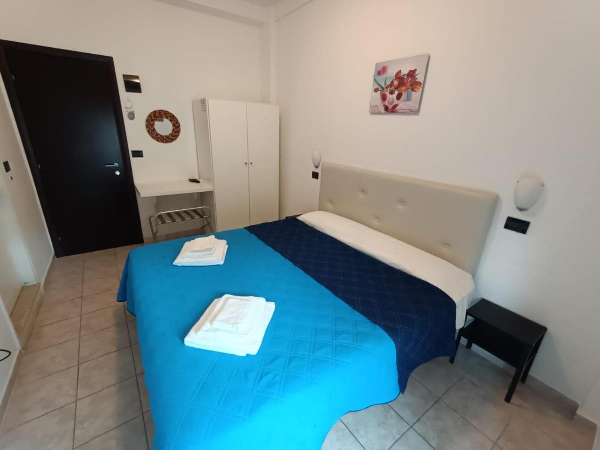 Hotel La Torre Cervia Bagian luar foto